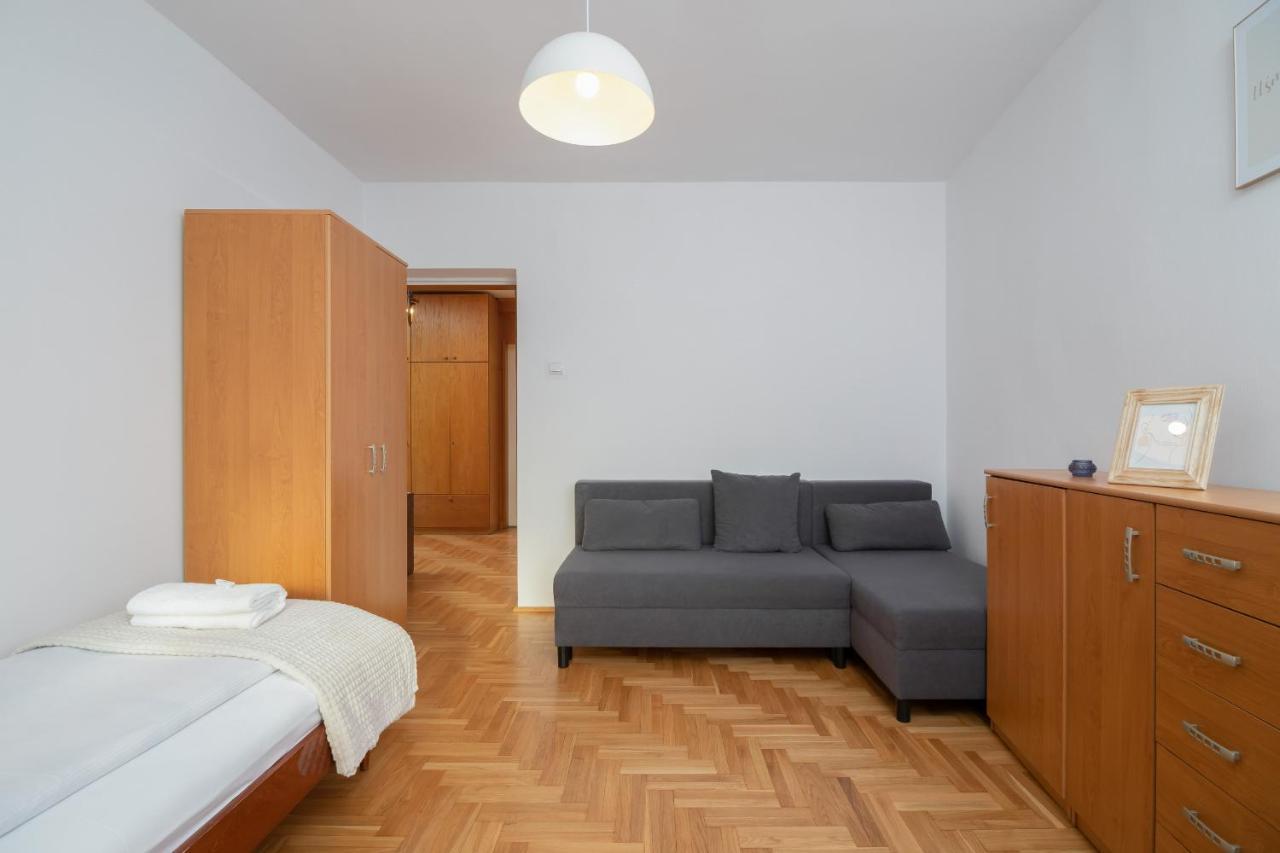 Apartment Jozefinska With Balcony Cracow By Renters